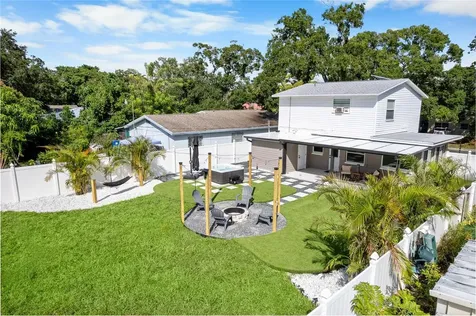 4220 19 Street N St Petersburg FL 33714