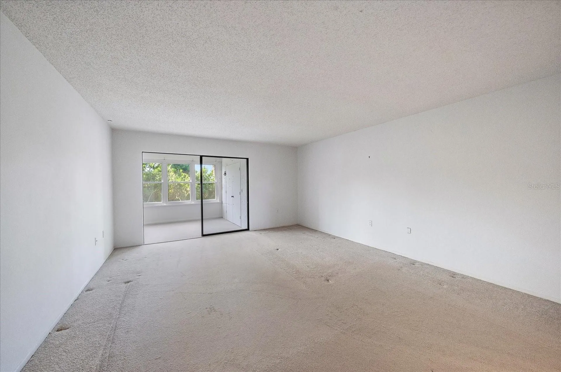 182 Pineneedle Drive Bradenton FL 34210