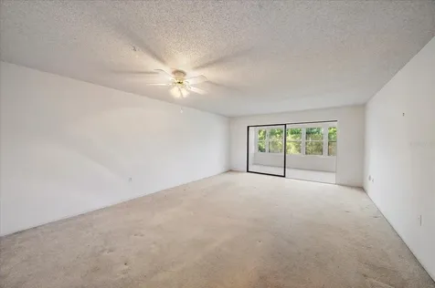 182 Pineneedle Drive Bradenton FL 34210