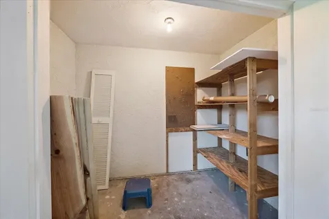 182 Pineneedle Drive Bradenton FL 34210