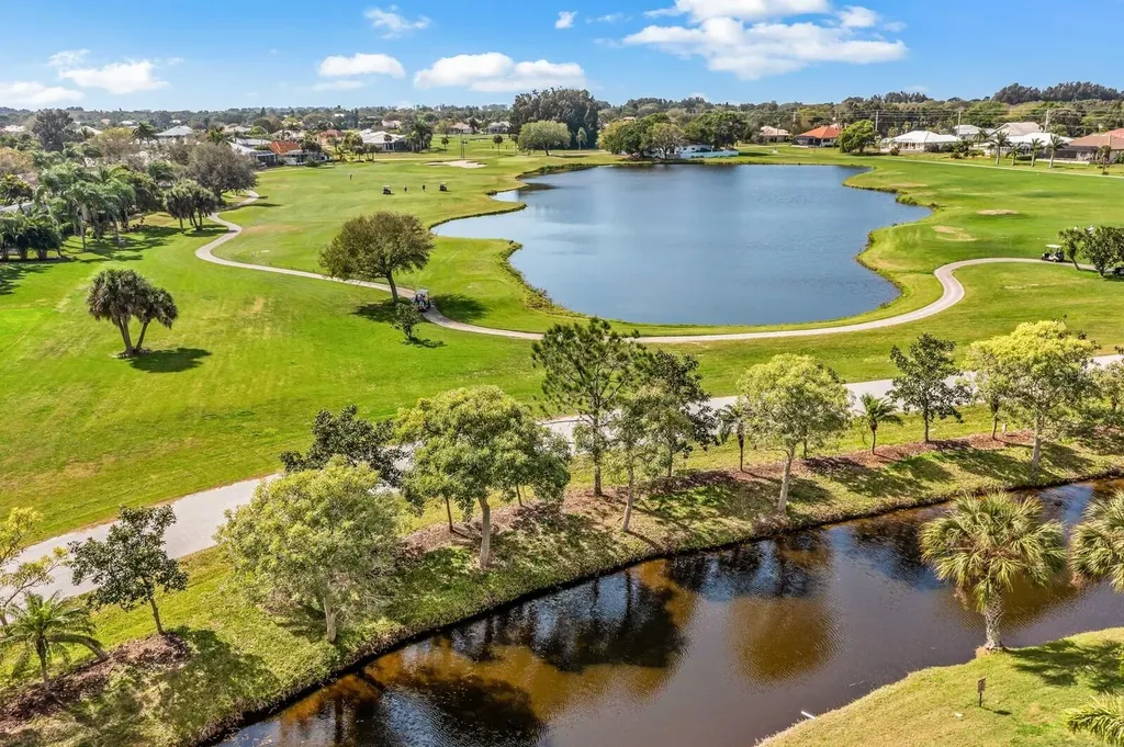 10055 Links Lane Rotonda West FL 33947