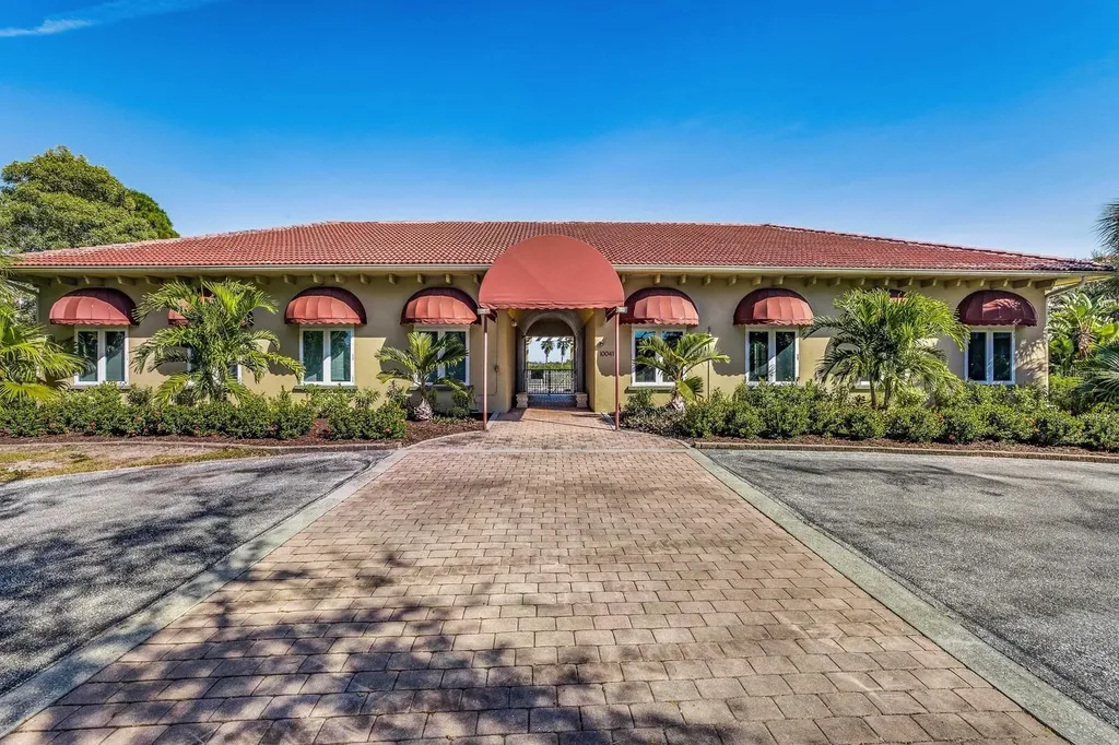 10055 Links Lane Rotonda West FL 33947