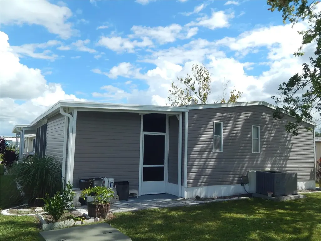 6710 36th Avenue E Palmetto FL 34221