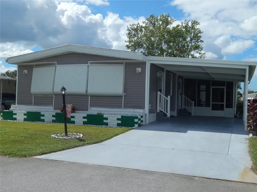 6710 36th Avenue E Palmetto FL 34221