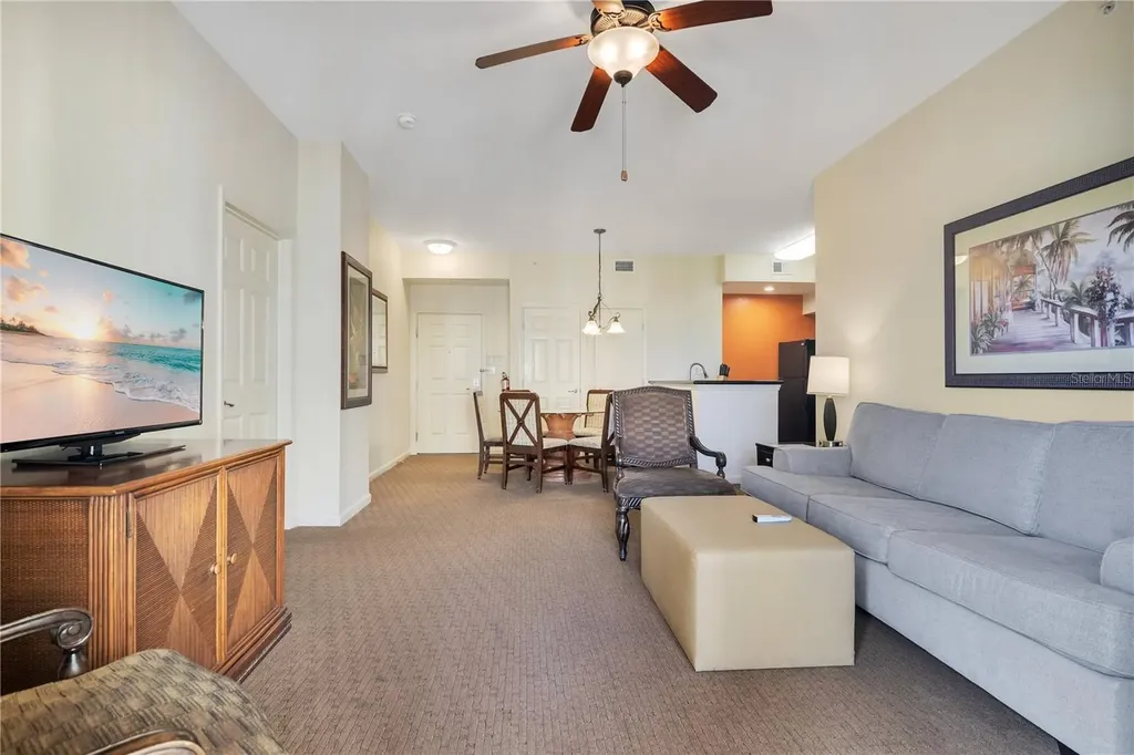 8101 Resort Vlg Drive Orlando FL 32821