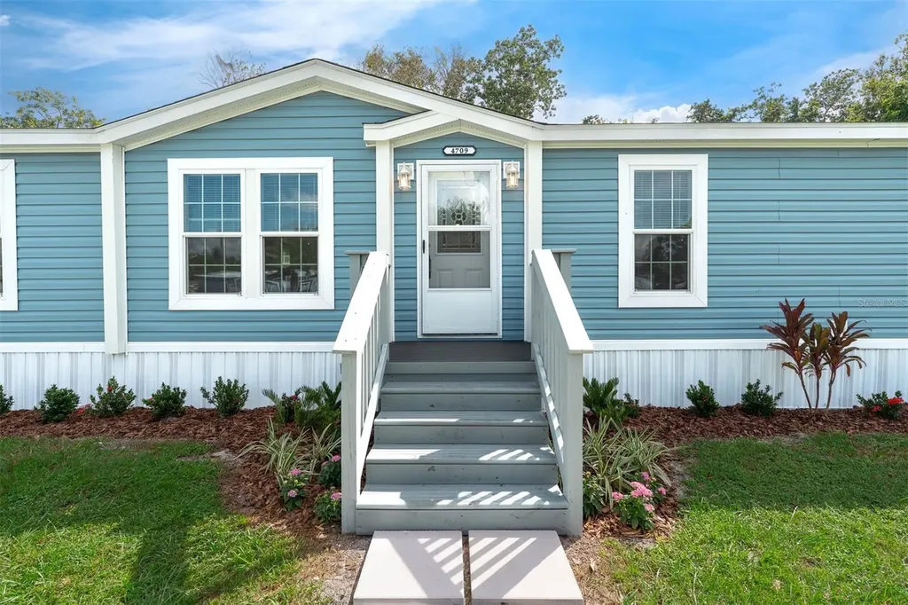 4709 Dunkeld Avenue Orlando FL 32822