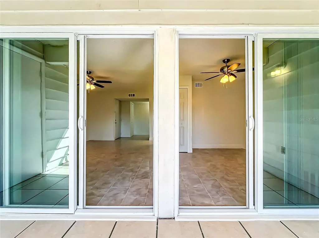 802 Sky Lake Circle Orlando FL 32809