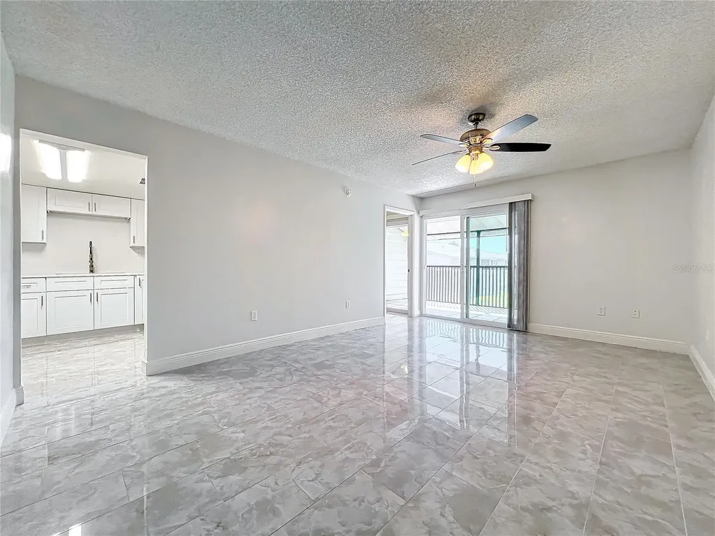 802 Sky Lake Circle Orlando FL 32809