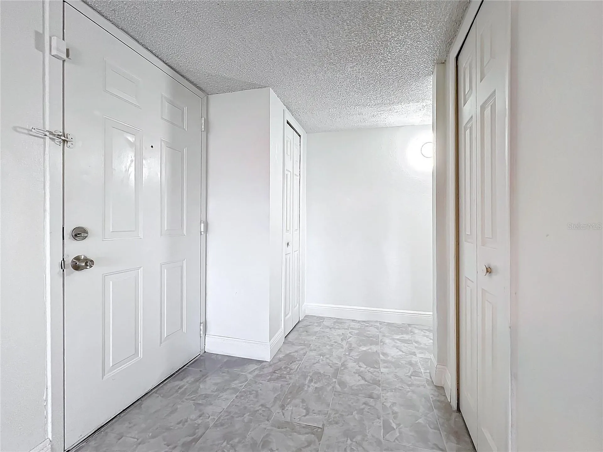 802 Sky Lake Circle Orlando FL 32809