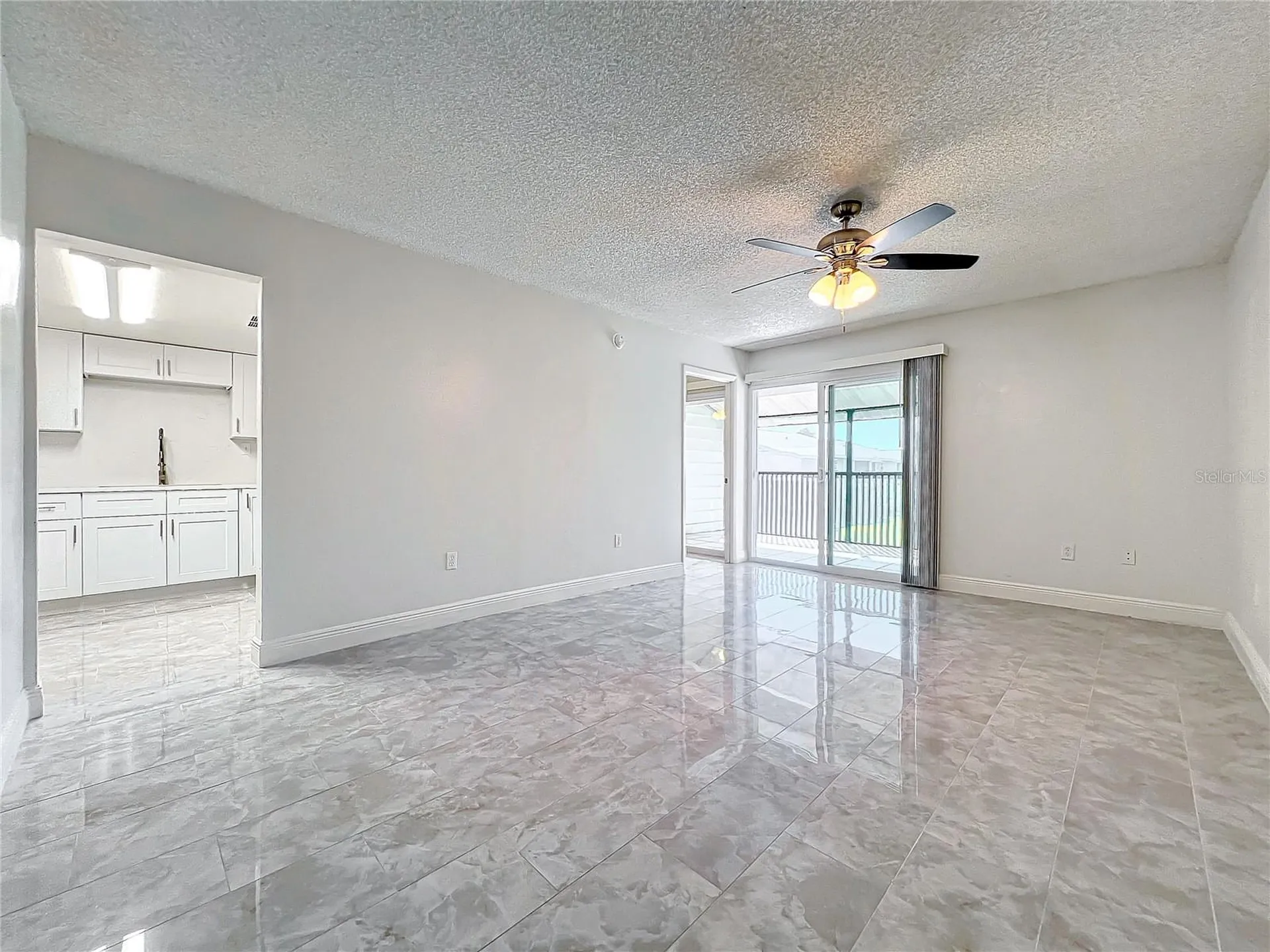 802 Sky Lake Circle Orlando FL 32809