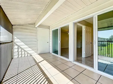 802 Sky Lake Circle Orlando FL 32809