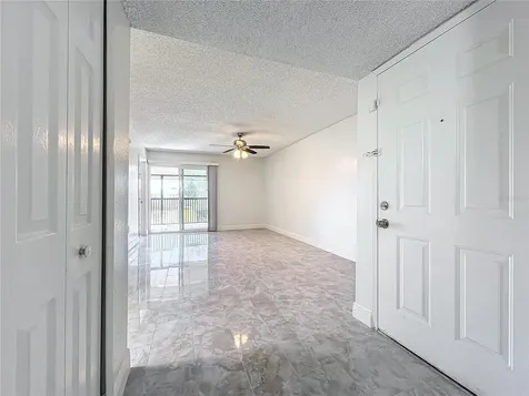 802 Sky Lake Circle Orlando FL 32809