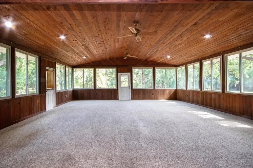 2205 Butch Cassidy Trail Wimauma FL 33598