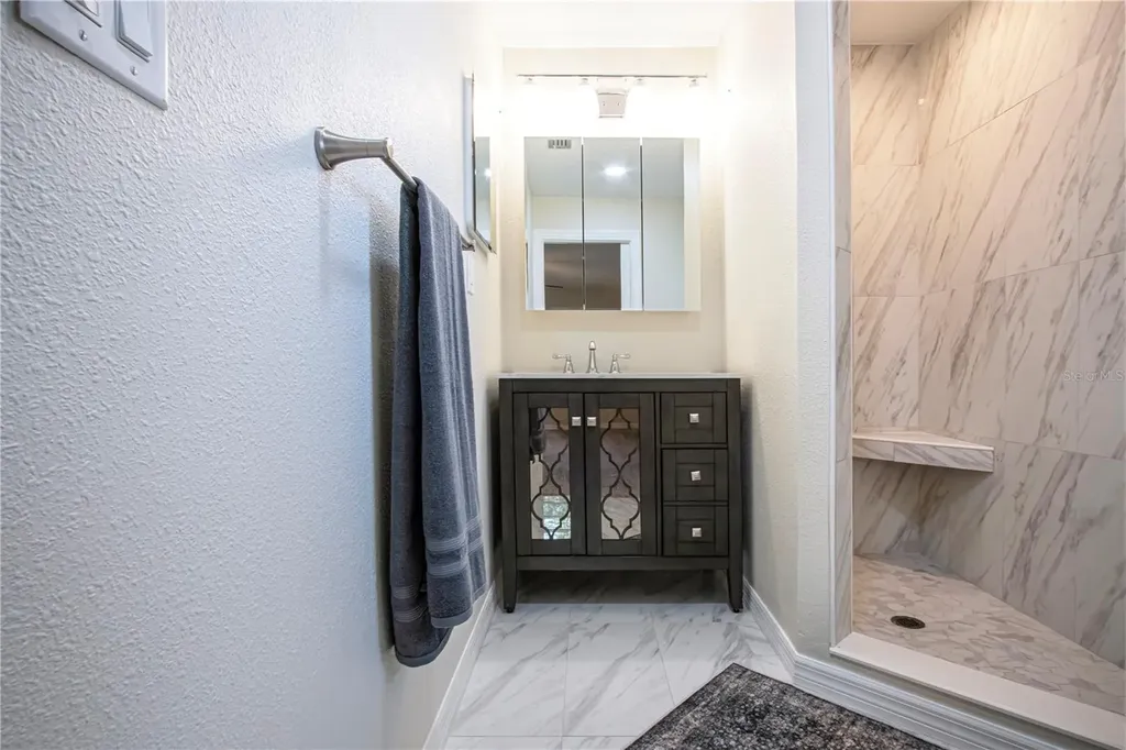 2205 Butch Cassidy Trail Wimauma FL 33598