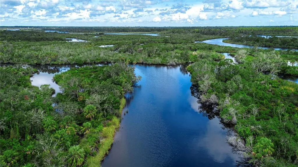 2205 Butch Cassidy Trail Wimauma FL 33598