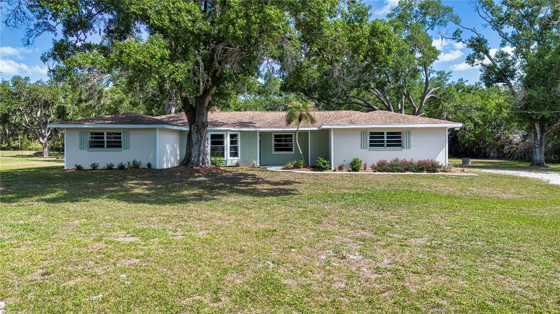 2205 Butch Cassidy Trail Wimauma FL 33598