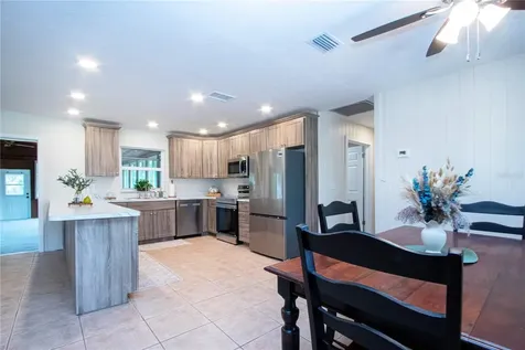 2205 Butch Cassidy Trail Wimauma FL 33598