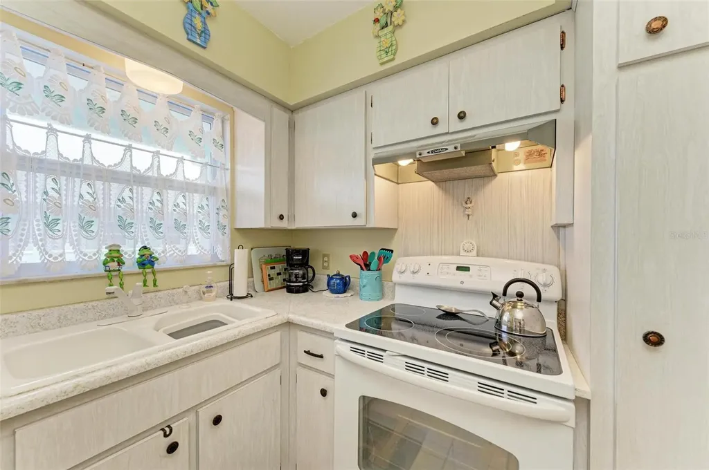611 Gulf Drive N Bradenton Beach FL 34217