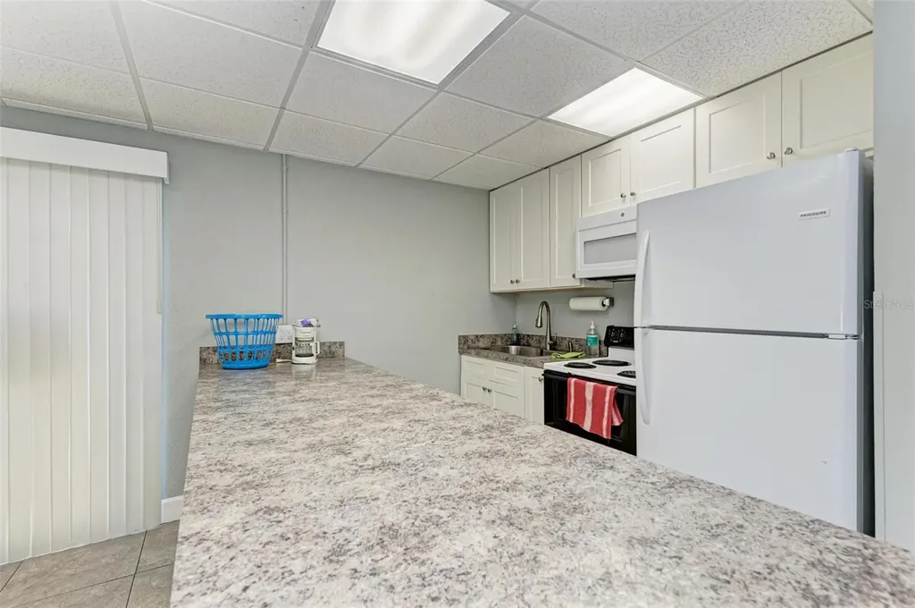611 Gulf Drive N Bradenton Beach FL 34217