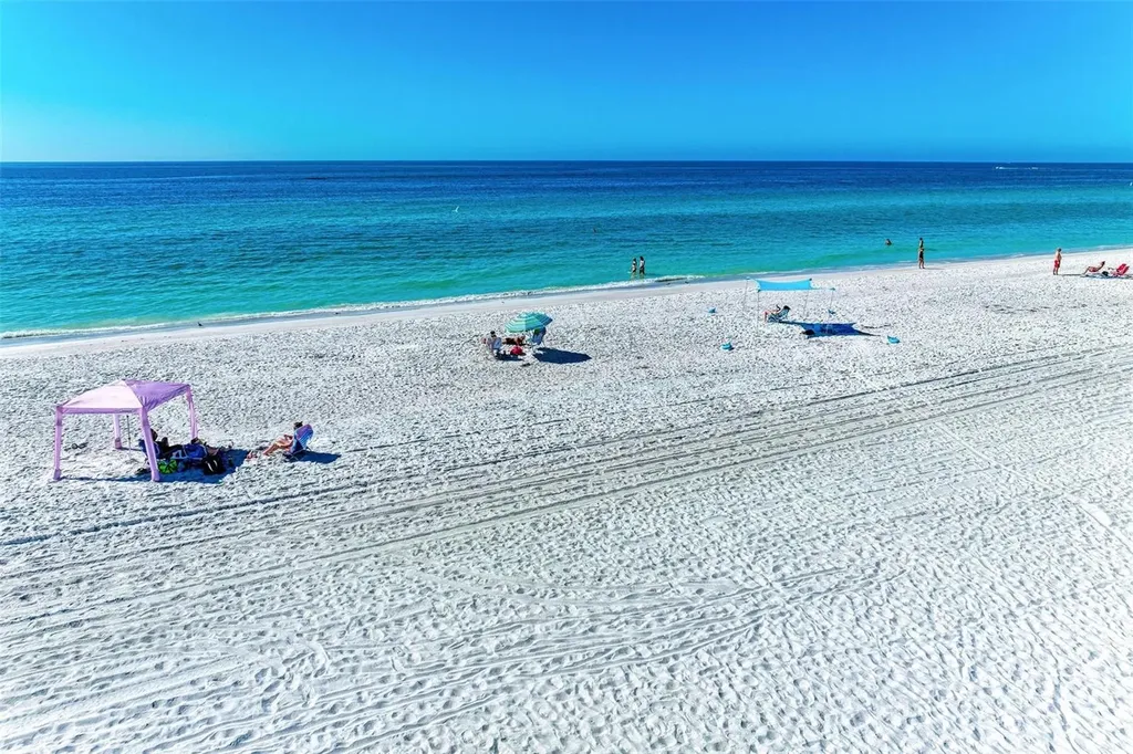 611 Gulf Drive N Bradenton Beach FL 34217