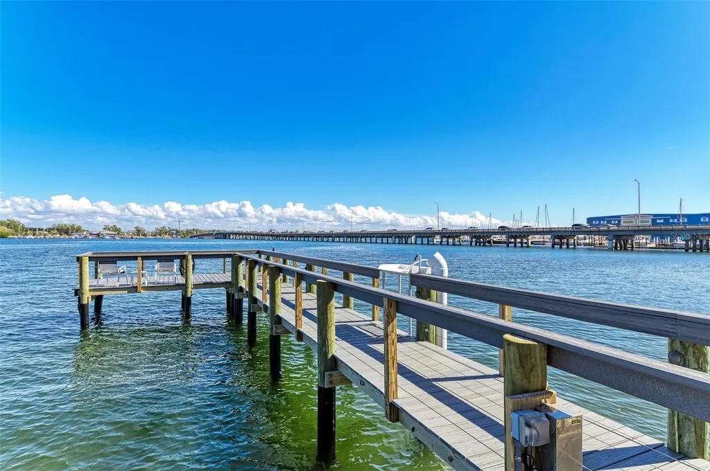 611 Gulf Drive N Bradenton Beach FL 34217