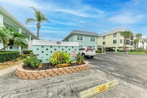 611 Gulf Drive N Bradenton Beach FL 34217