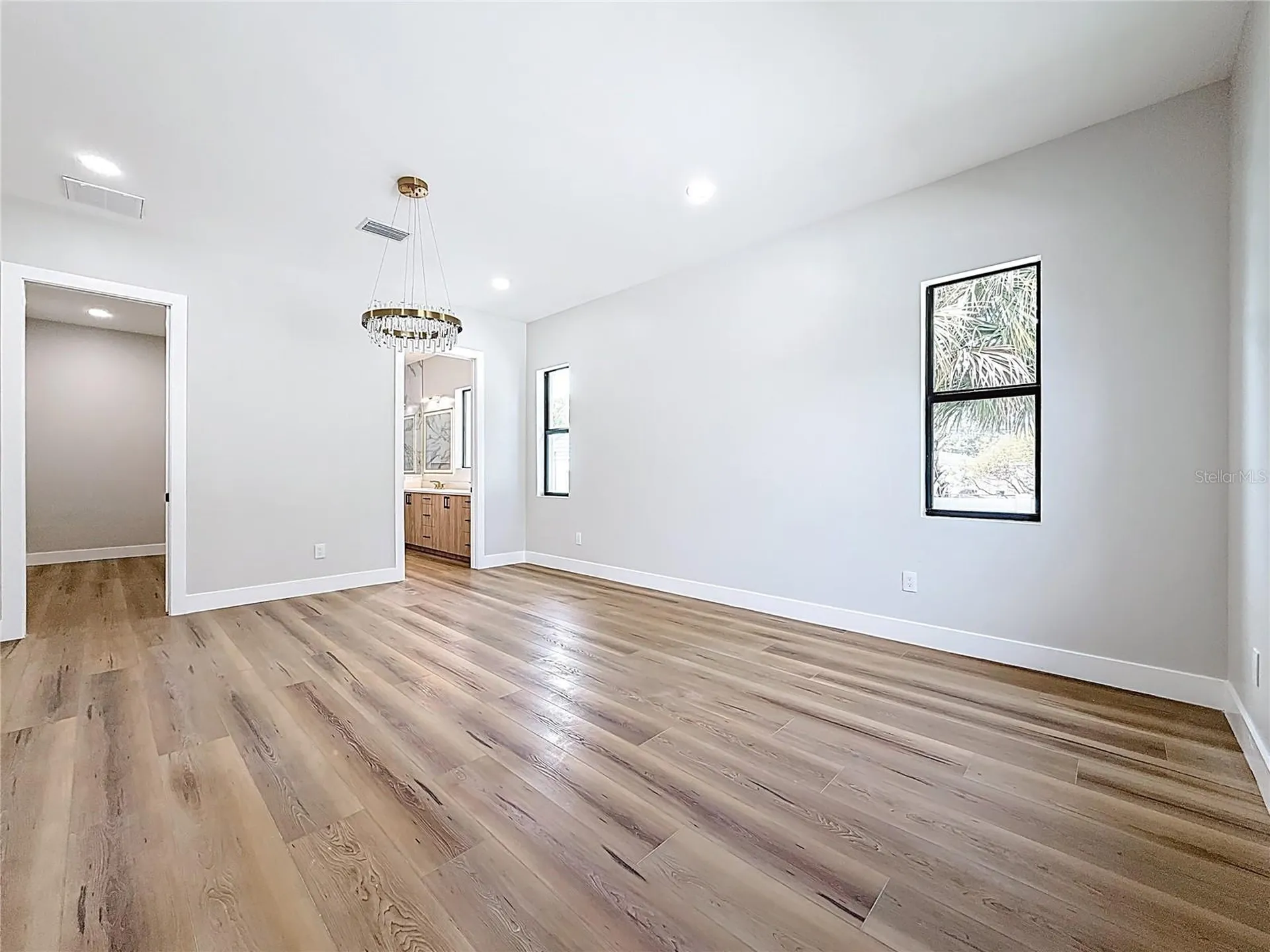 4219 W Bay View Avenue Tampa FL 33611