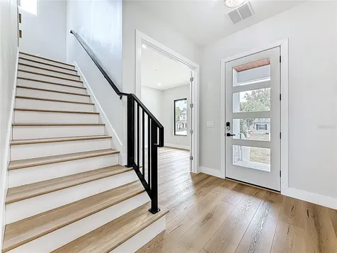 4219 W Bay View Avenue Tampa FL 33611
