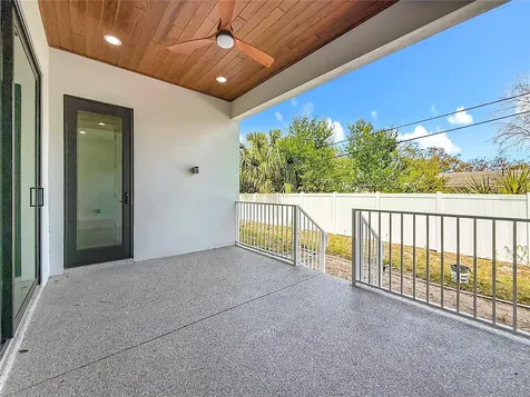 4219 W Bay View Avenue Tampa FL 33611