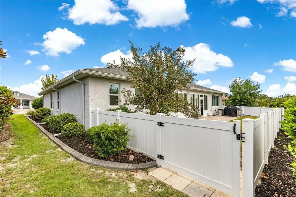 9042 SW 88th Place Ocala FL 34481