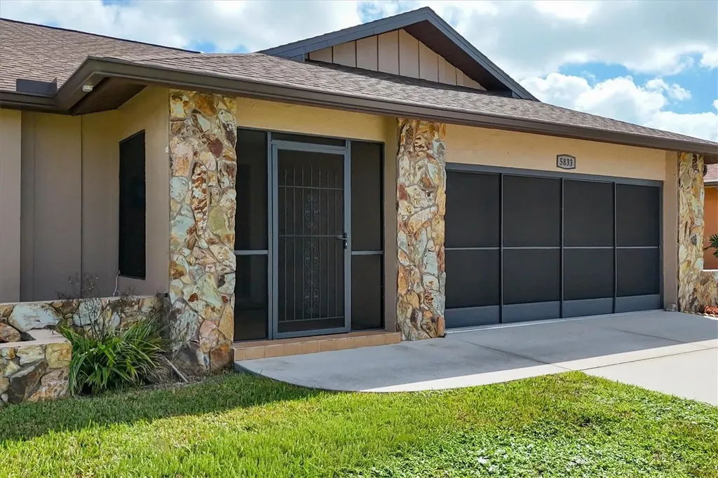 5833 Harrison Road Venice FL 34293