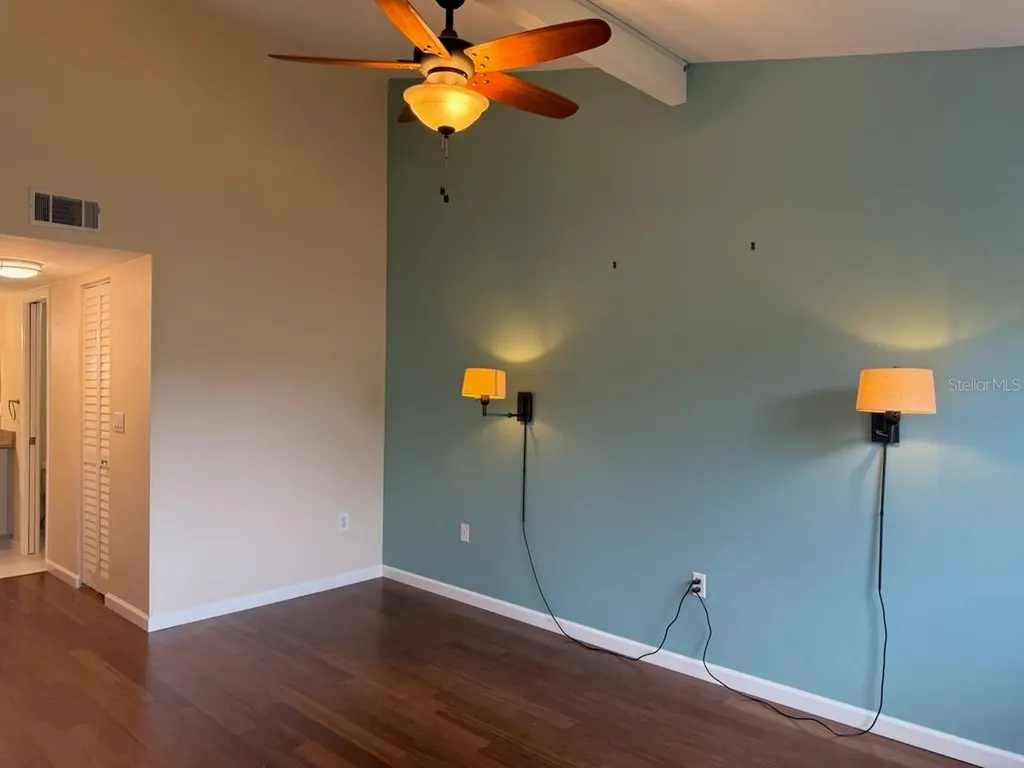 1512 Pelican Cove Road Sarasota FL 34231