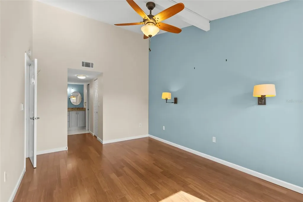 1512 Pelican Cove Road Sarasota FL 34231