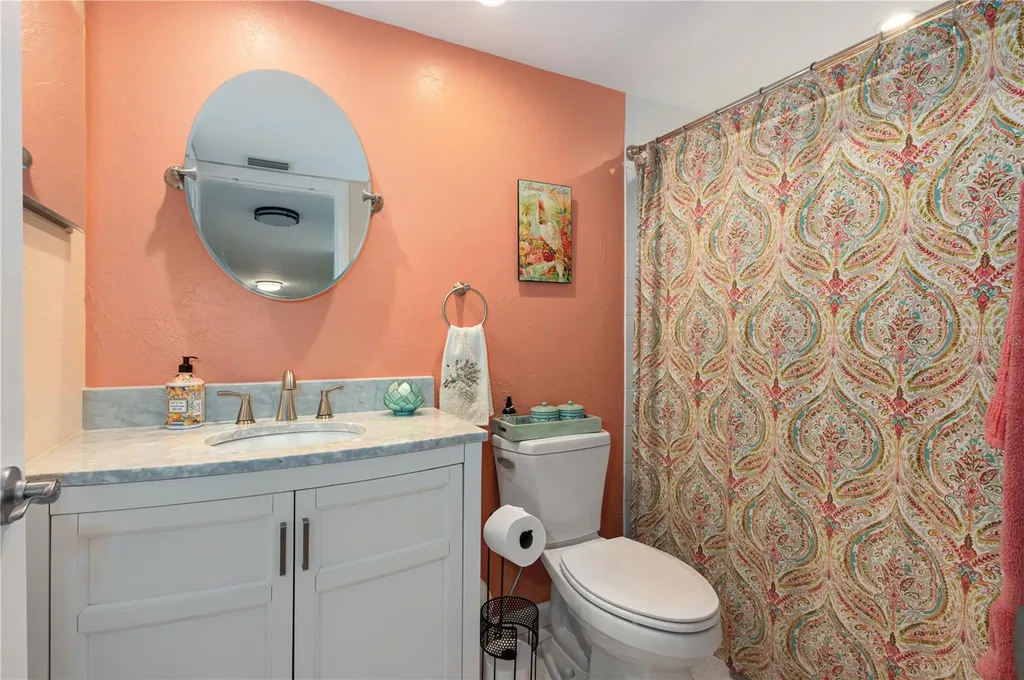 1512 Pelican Cove Road Sarasota FL 34231