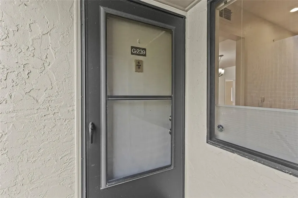 1512 Pelican Cove Road Sarasota FL 34231