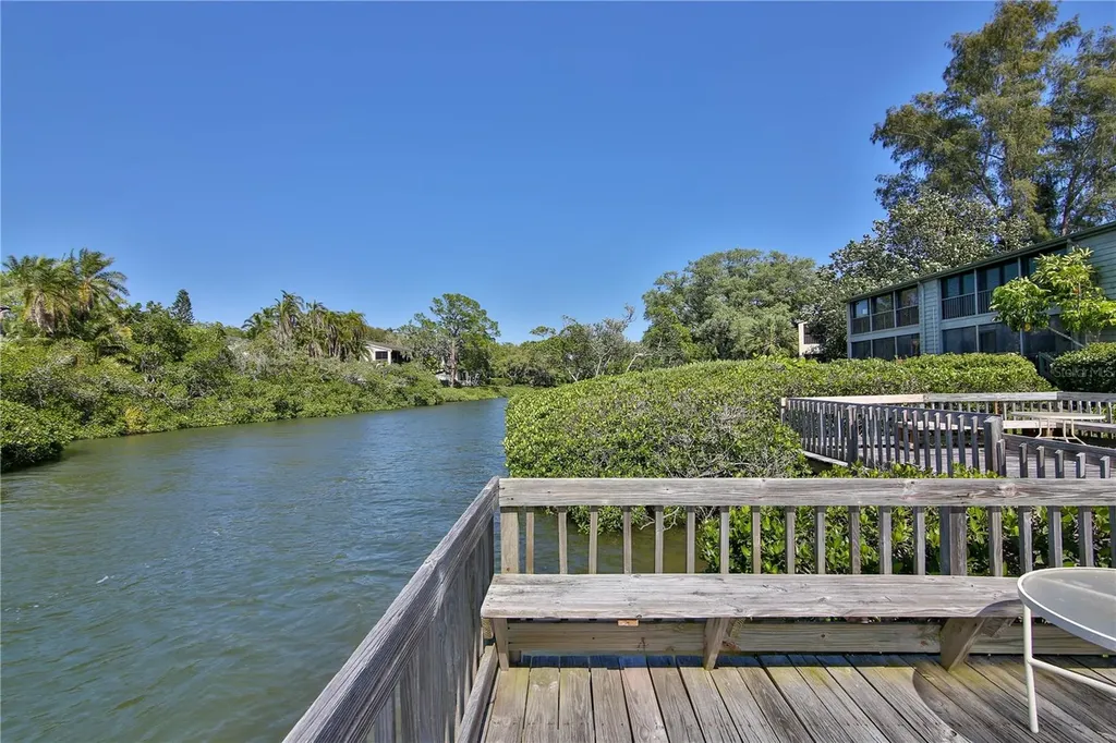 1512 Pelican Cove Road Sarasota FL 34231