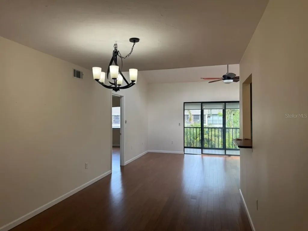 1512 Pelican Cove Road Sarasota FL 34231