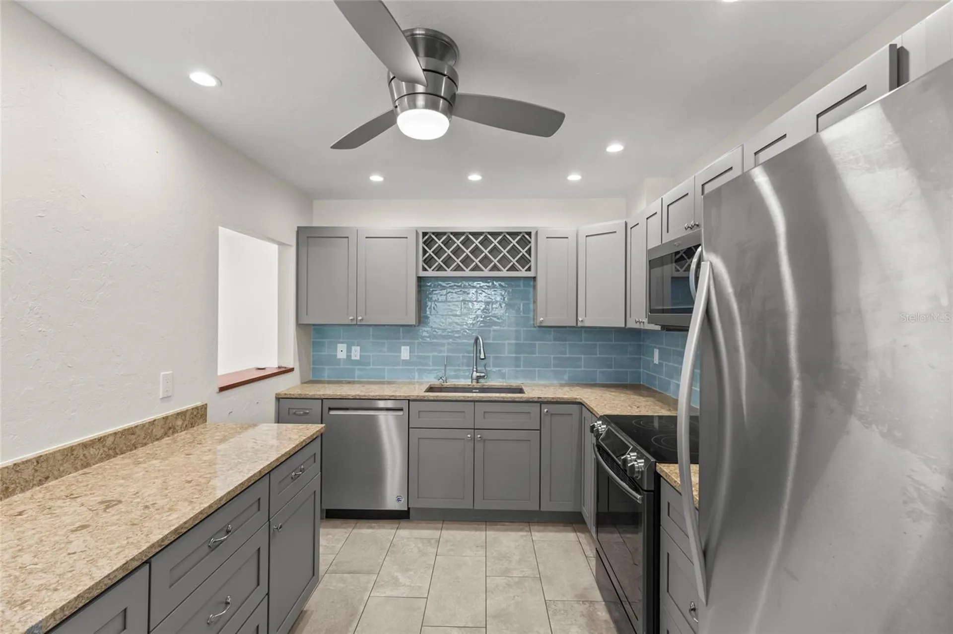 1512 Pelican Cove Road Sarasota FL 34231