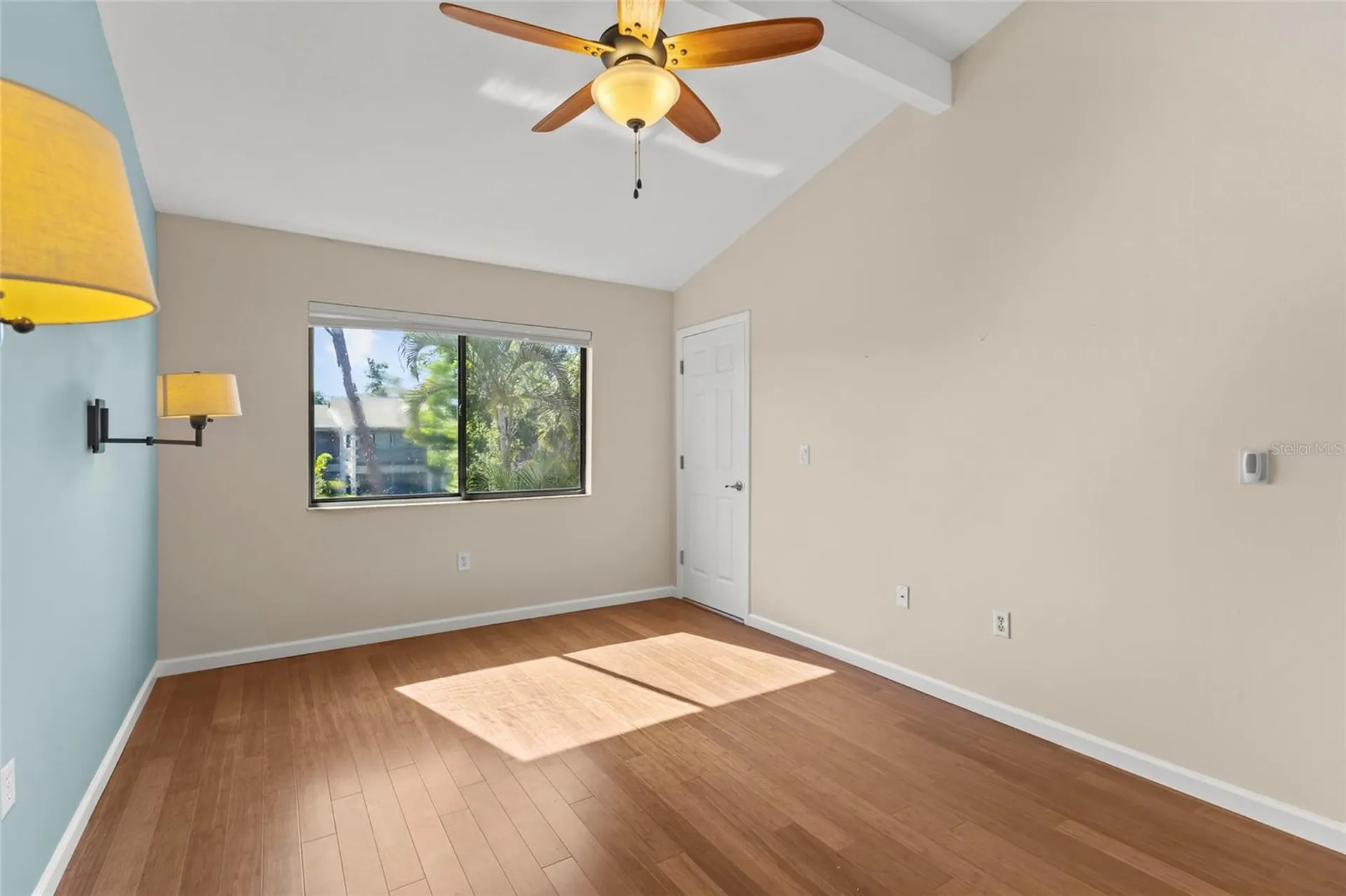 1512 Pelican Cove Road Sarasota FL 34231