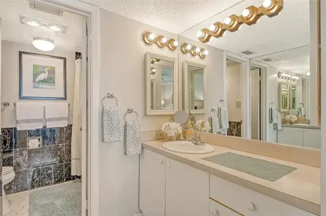 450 Gulf Of Mexico Drive Longboat Key FL 34228