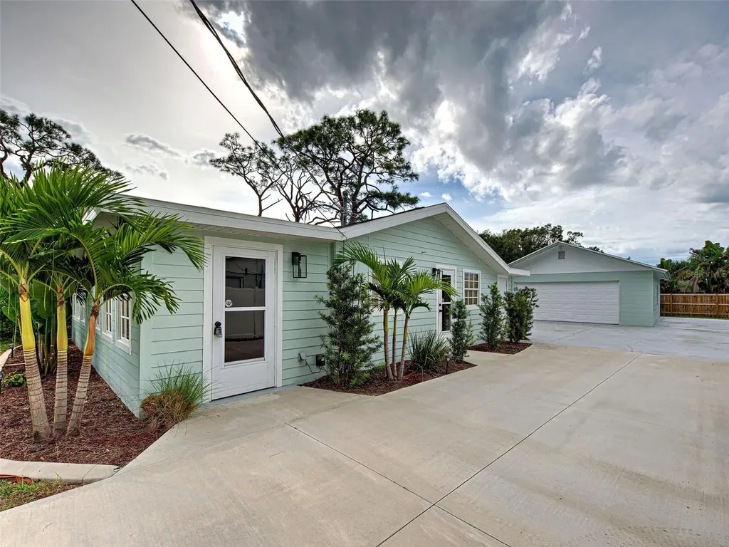 415 Yale Street Englewood FL 34223