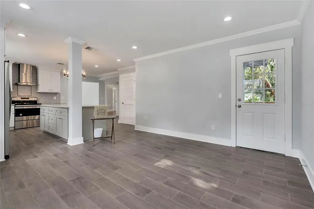 415 S 9th Street Leesburg FL 34748