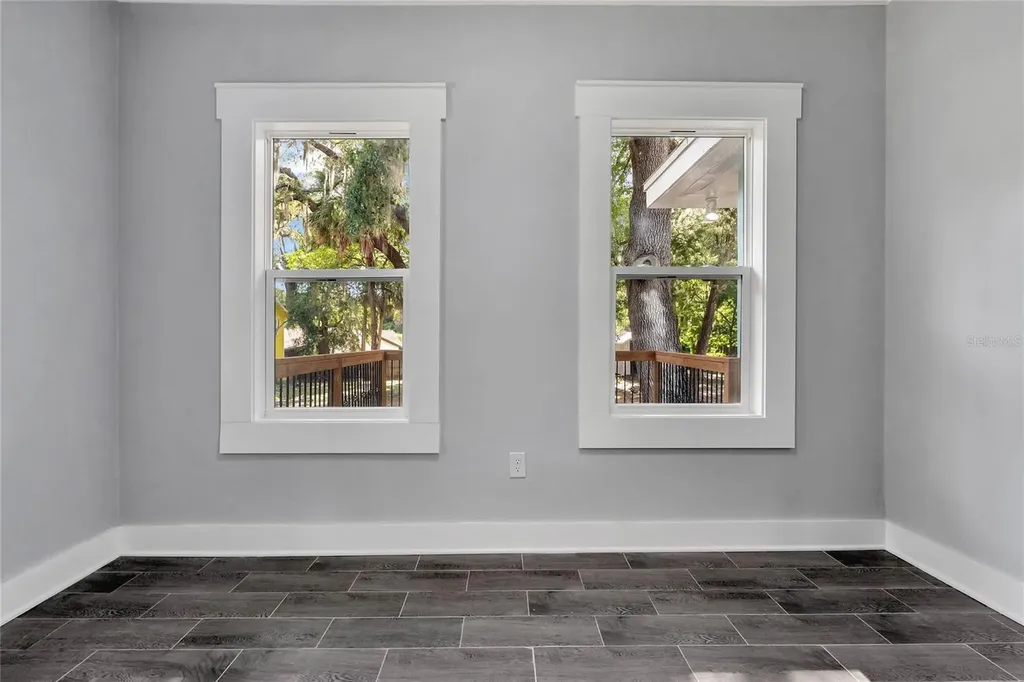 415 S 9th Street Leesburg FL 34748