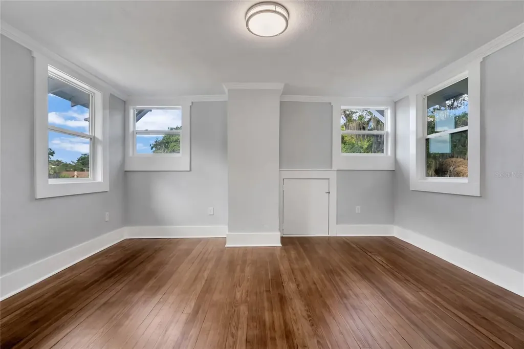 415 S 9th Street Leesburg FL 34748