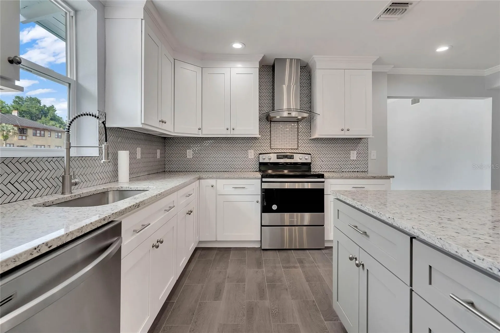 415 S 9th Street Leesburg FL 34748