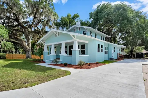 415 S 9th Street Leesburg FL 34748