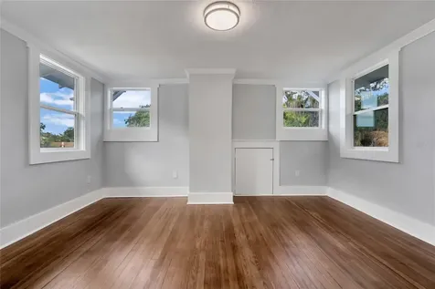 415 S 9th Street Leesburg FL 34748
