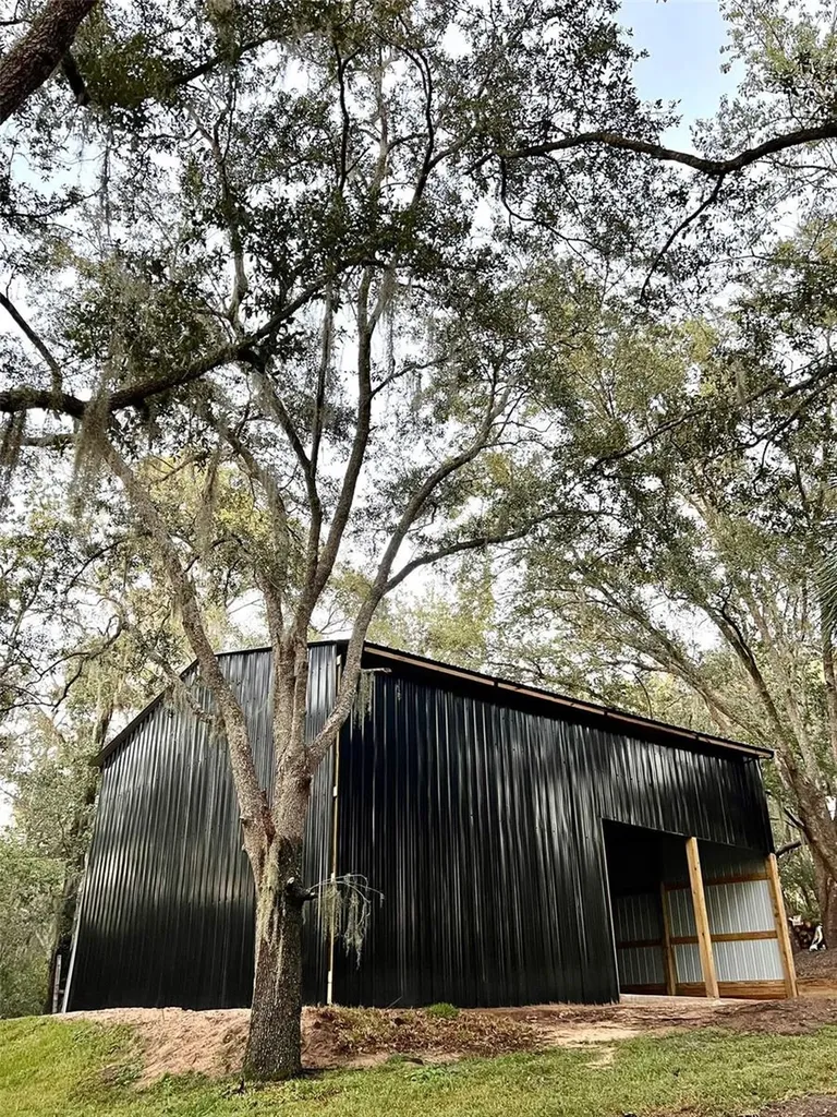 10135 N Em En El Grove Road Leesburg FL 34788
