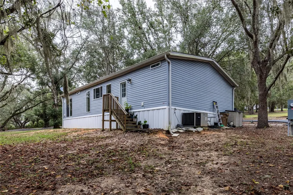 10135 N Em En El Grove Road Leesburg FL 34788