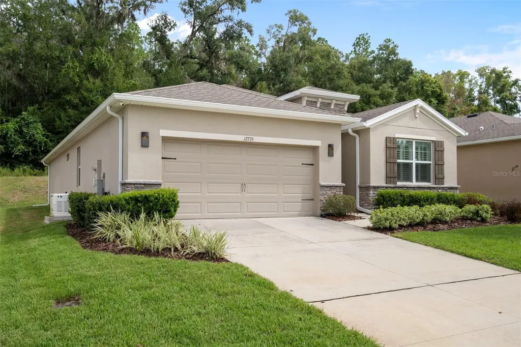 12735 Eastpointe Drive Dade City FL 33525